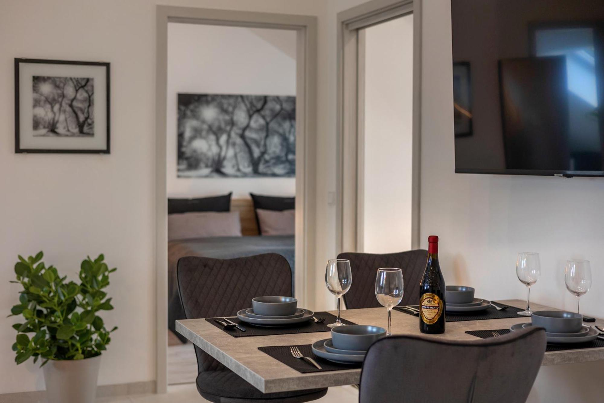 Sweethome - Poing Apartments Luaran gambar