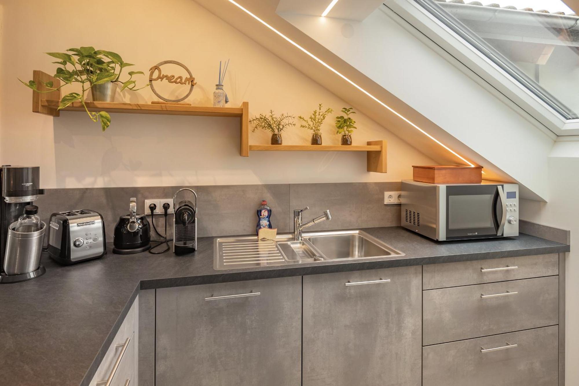 Sweethome - Poing Apartments Luaran gambar